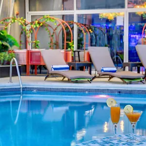 4* Hotell Howard Johnson Plaza By Wyndham Deira